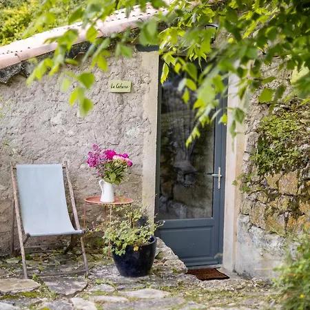 B&B Le Domaine Sainte Raffine, Piscine, Charme Et Insolite Belveze