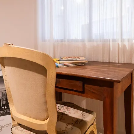 B&B Le Domaine Sainte Raffine, Piscine, Charme Et Insolite 3*