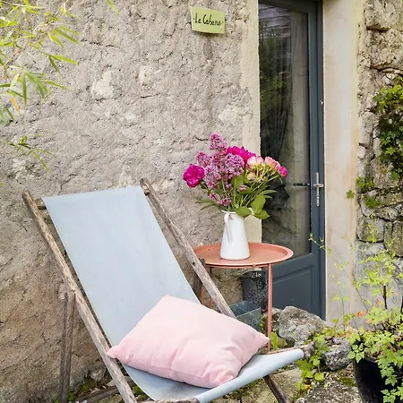 Le Domaine Sainte Raffine, Piscine, Charme Et Insolite