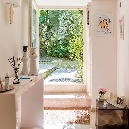 Couette-café Le Domaine Sainte Raffine, Piscine, Charme Et Insolite